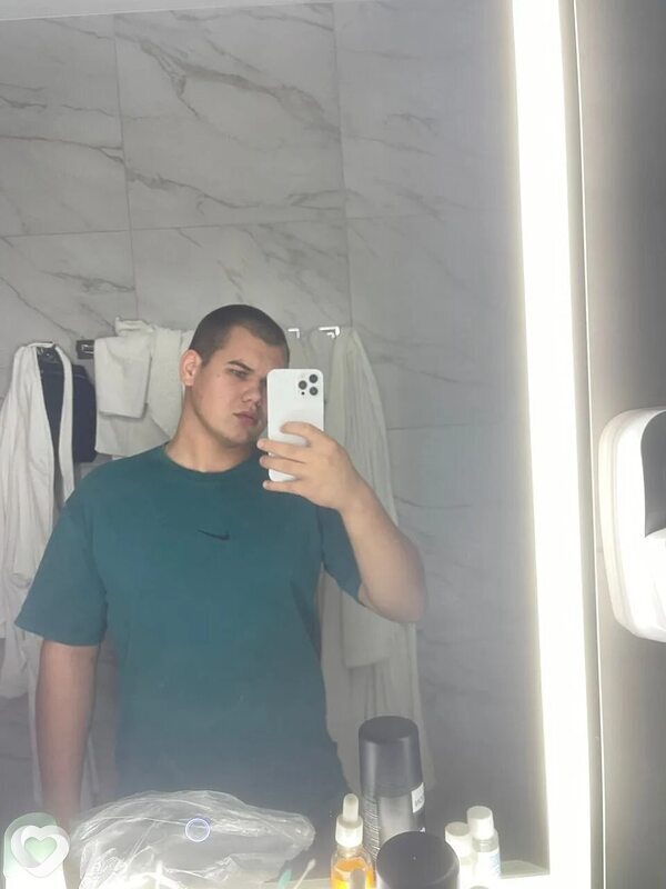 Влад, 21, Темрюке — анкета №2797240