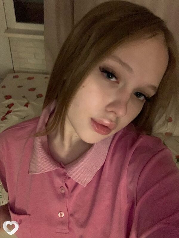 Алёна, 23, Москве — анкета №2797221