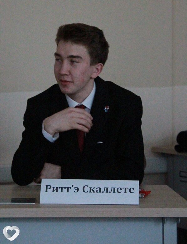 Денис, 21, Каменске-Уральском — анкета №2797961