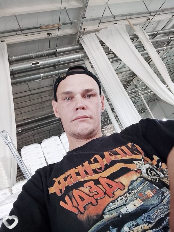 Артем, 36, Астрахани — анкета №2798232