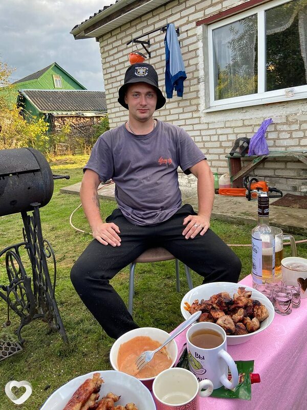 Артем, 26, Глубоком — анкета №2799941