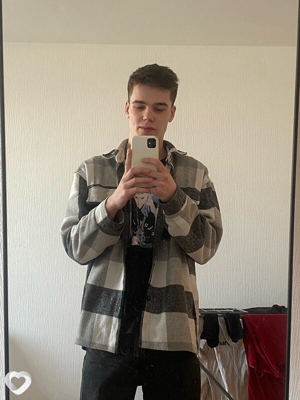 Даниил, 21, Минске — анкета №2800430