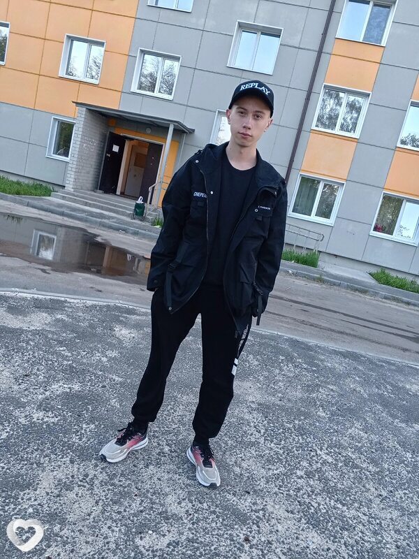 Александр, 23, Екатеринбурге — анкета №2800606