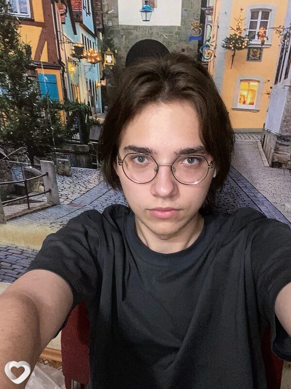 Михаил, 19, Рязани — анкета №2800938