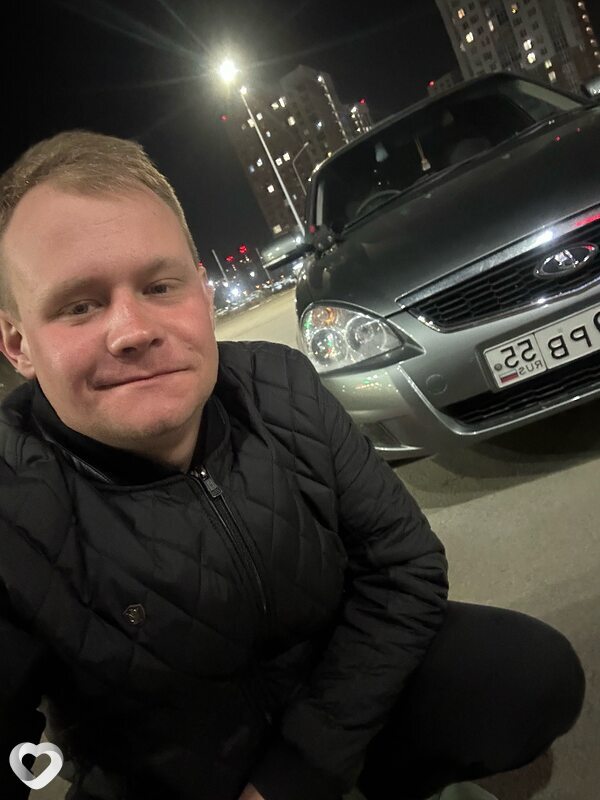 Максим, 25, Омске — анкета №2802184