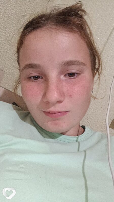 Вика, 22, Керчи — анкета №2802472