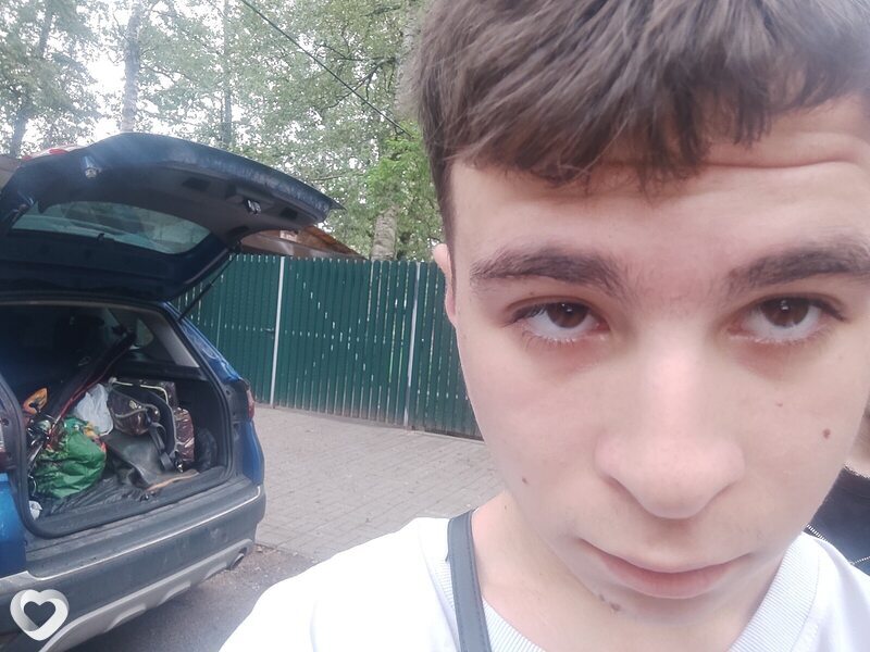 Ярослав, 19, Москве — анкета №2802676