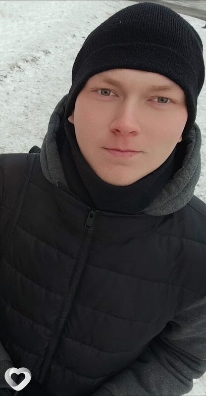 Илья, 21, Кирове — анкета №2802571