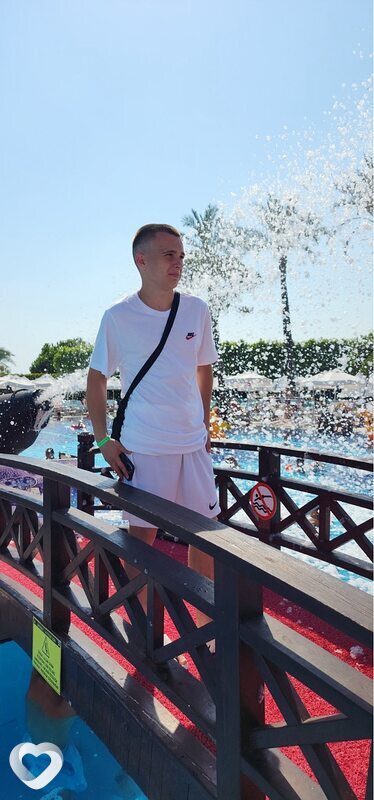 Кирилл, 18, Армавире — анкета №2802345