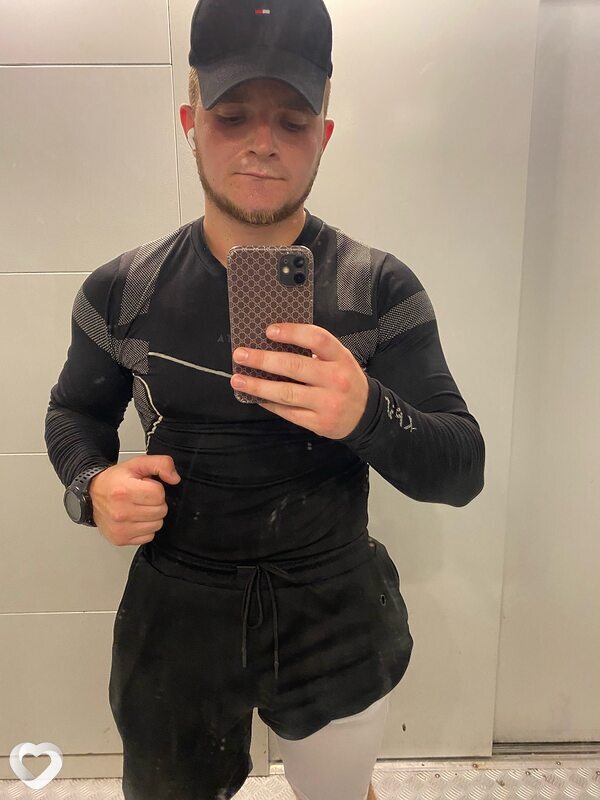 Александр, 26, Москве — анкета №2802644