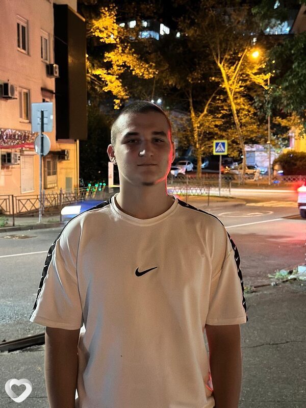 Кирилл, 21, Уфе — анкета №2802849