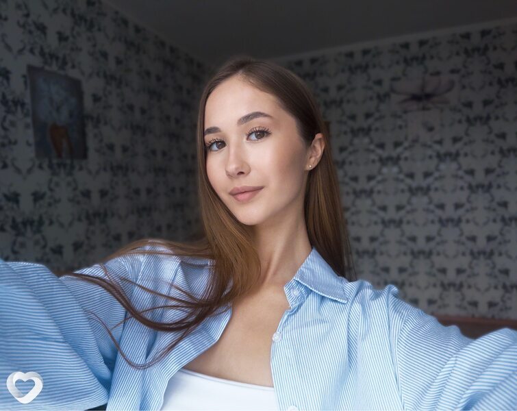 Лилия, 20, Екатеринбурге — анкета №2803461