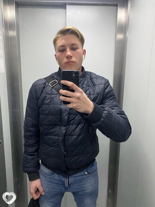 Алексей, 26, Волхове — анкета №2803369