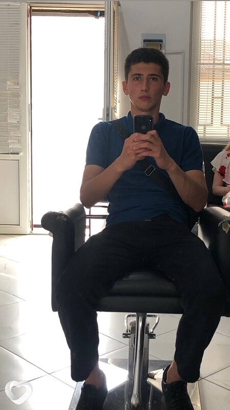 Малик, 21, Санкт-Петербурге — анкета №2803775