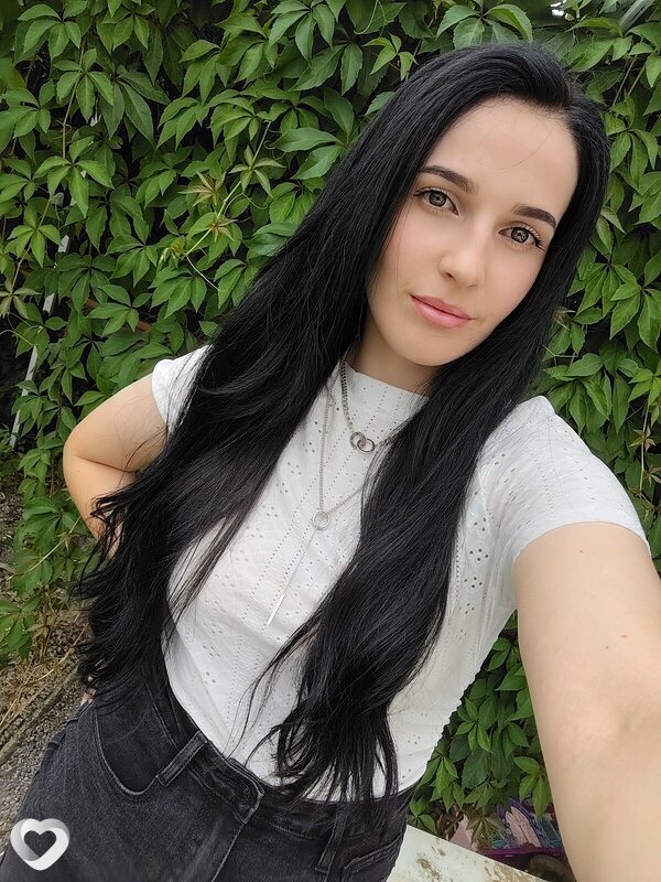 Анюта, 26, Уссурийске — анкета №2804316