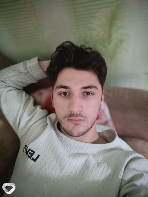 Alham, 21, Минске — анкета №2804632