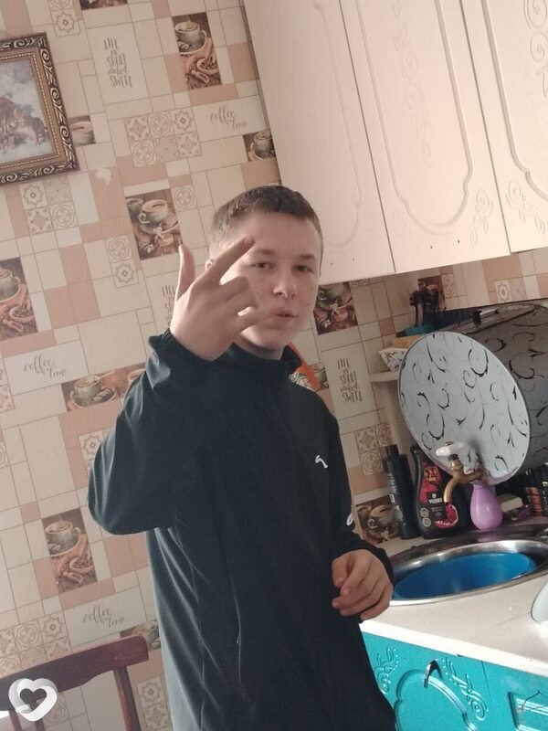 Николай, 22, Екатеринбурге — анкета №2804644