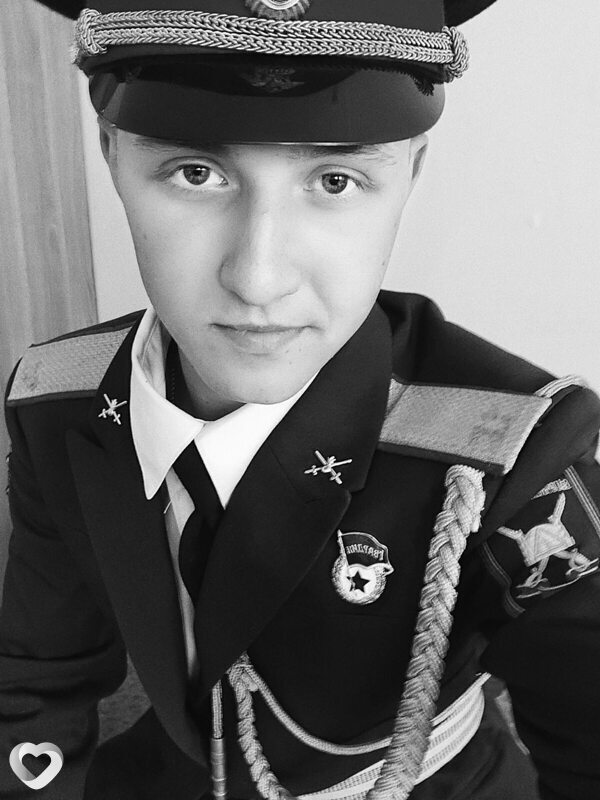 Кирилл, 27, Нижневартовске — анкета №2804680