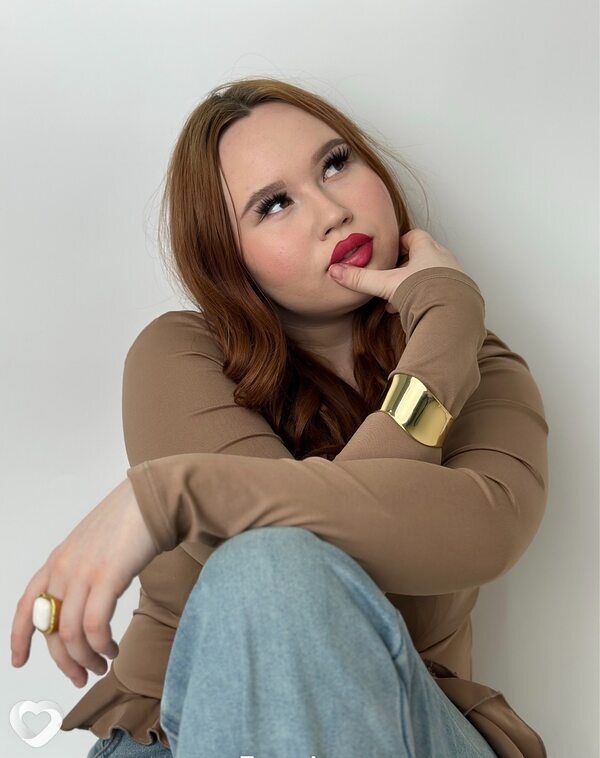 Кристина, 19, Екатеринбурге — анкета №2806005