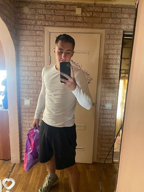 Дмитрий, 23, Санкт-Петербурге — анкета №2806043
