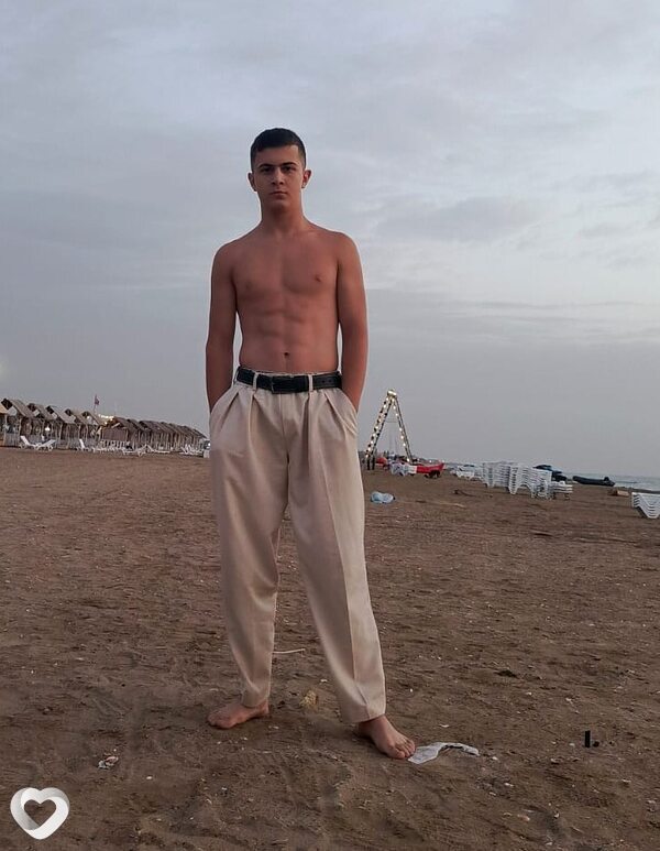 Salah, 19, Ставрополе — анкета №2806472
