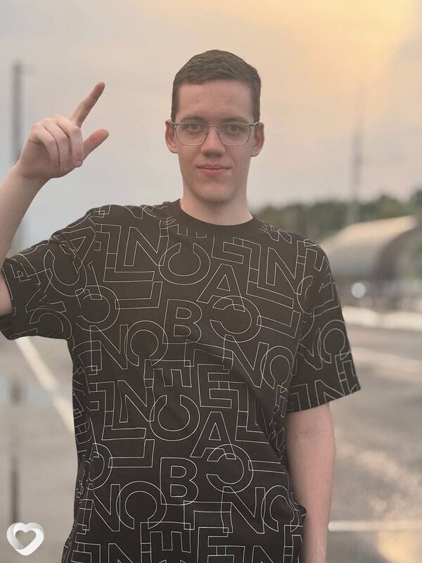 Иван, 19, Самаре — анкета №2807341