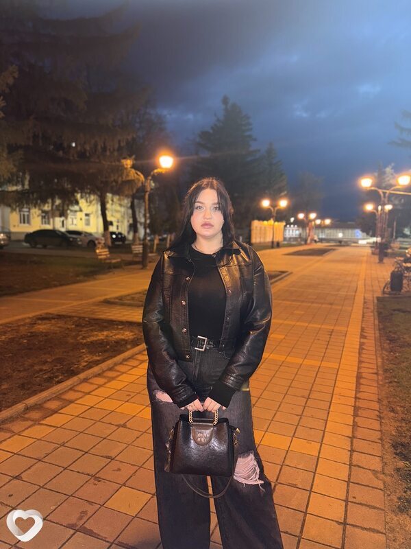 Карина, 21, Тамбове — анкета №2807878