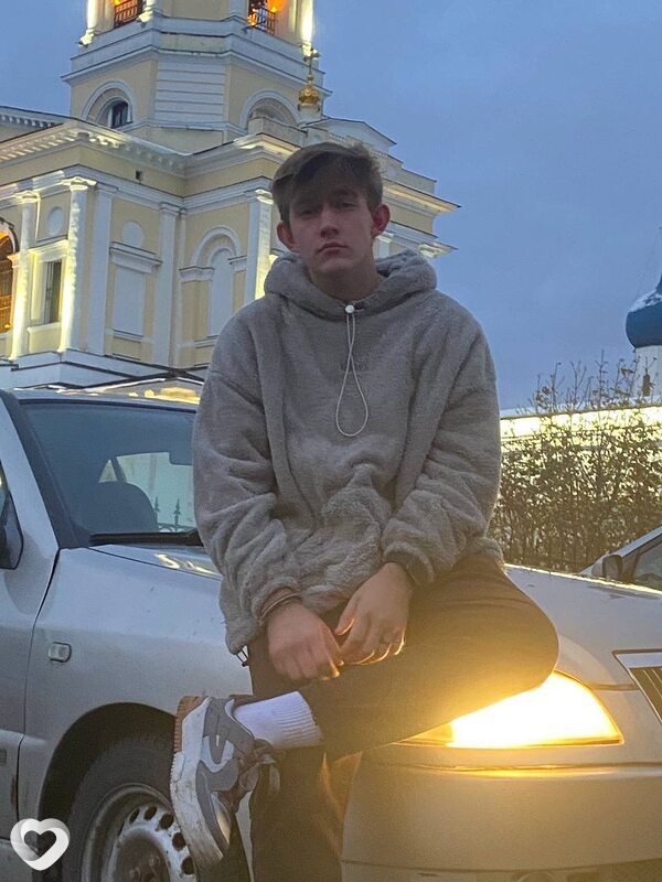 Даня, 20, Москве — анкета №2808085
