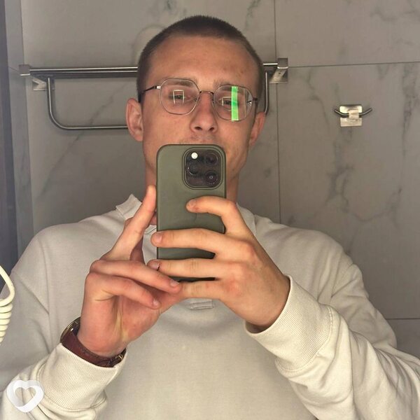 Павел, 23, Геленджике — анкета №2808657