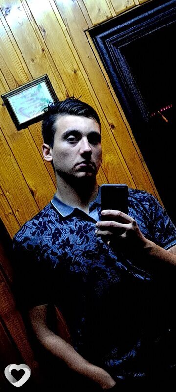 Леонид, 21, Краснодаре — анкета №2809209