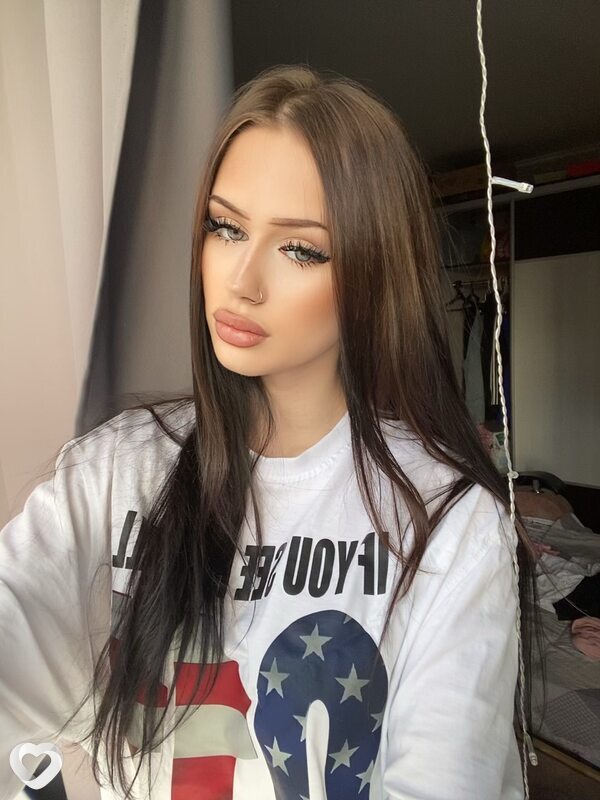 Лера, 21, Москве — анкета №2809630