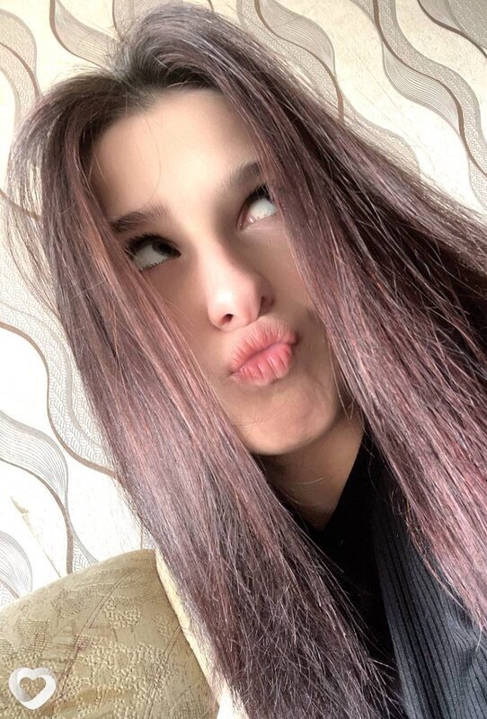 Екатерина, 20, Омске — анкета №2809720