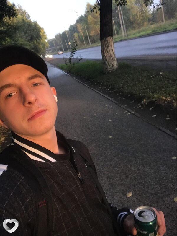 Артём, 24, Новокузнецке — анкета №2809876