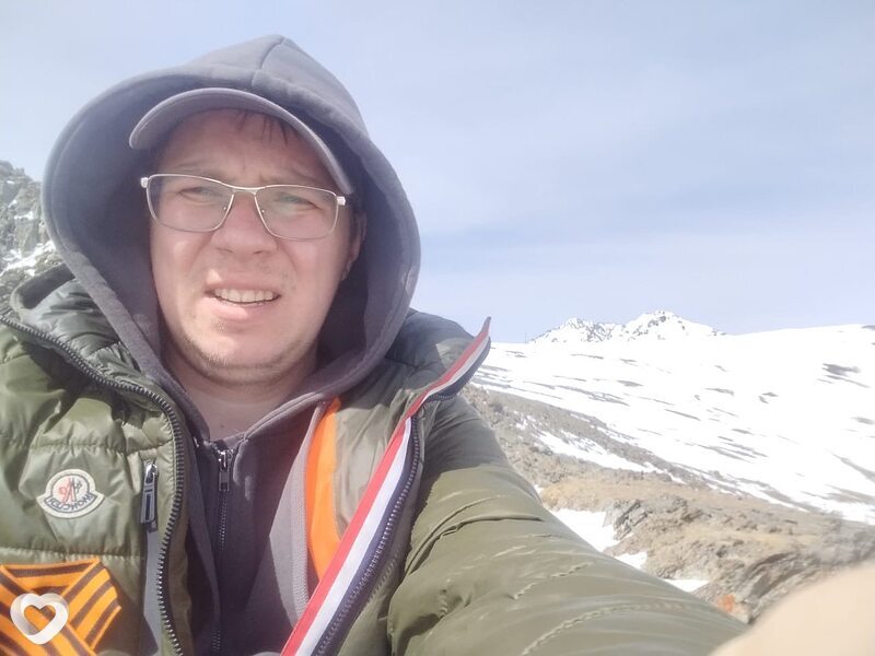 Дмитрий, 44, Горно-Алтайске — анкета №2810393