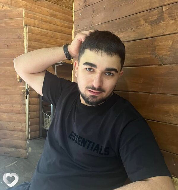 Артур, 22, Калининграде — анкета №2811554