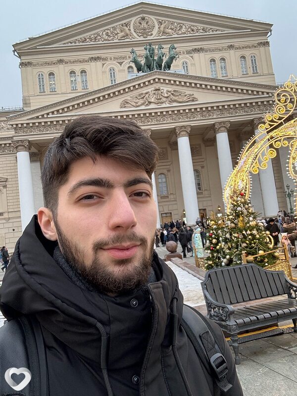 Артем, 23, Москве — анкета №2812050