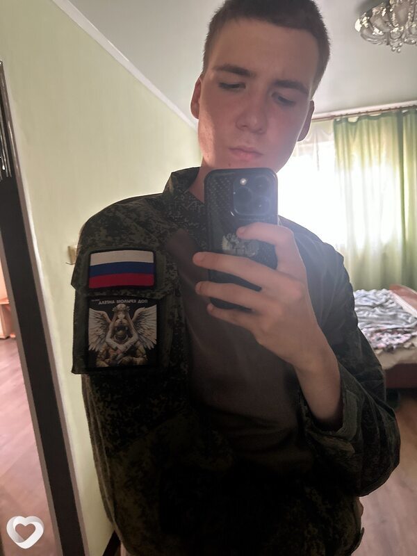 Ден, 21, Невинномысске — анкета №2811863