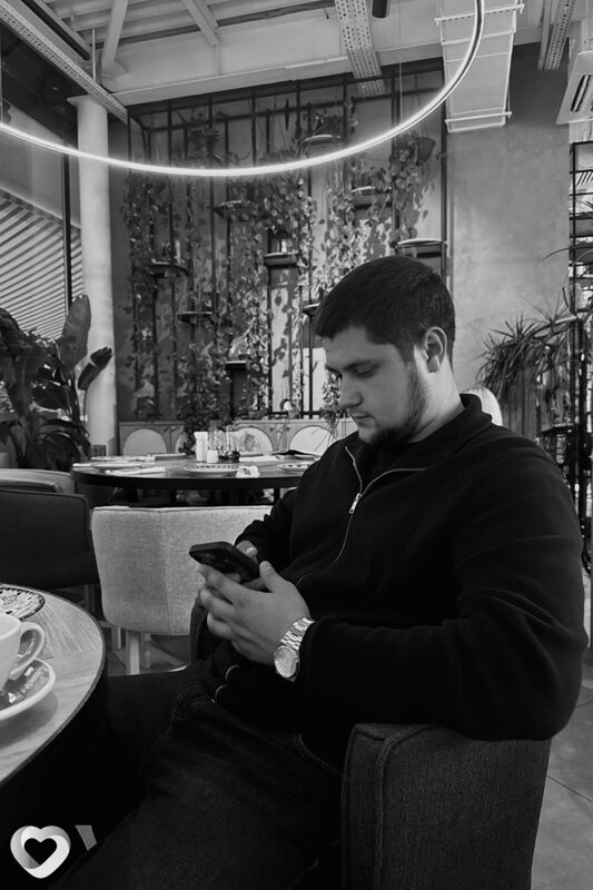 Максим, 22, Москве — анкета №2812107