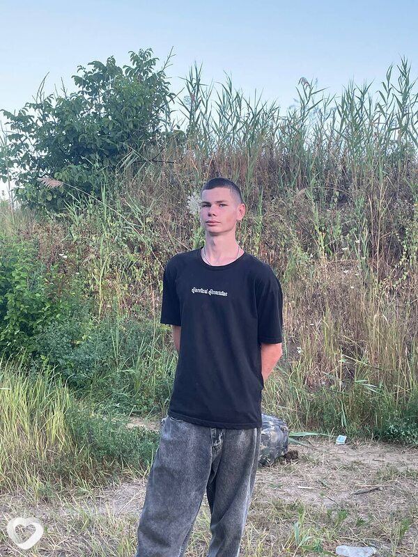 Ваня, 20, Сочи — анкета №2812338