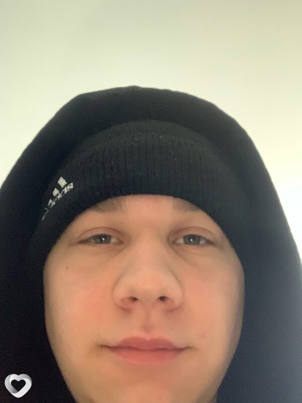 Стас, 19, Омске — анкета №2812964