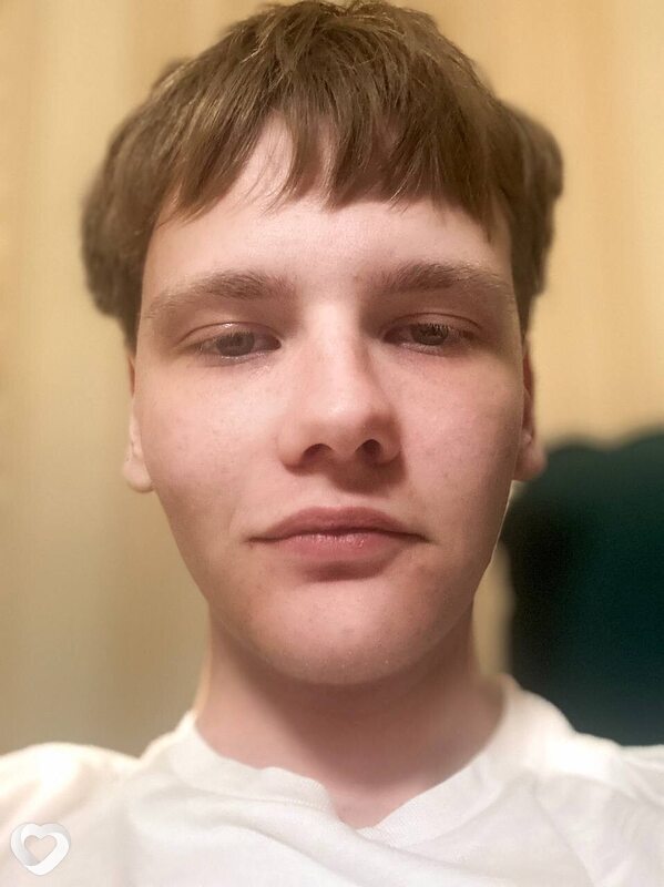 Михаил, 22, Минске — анкета №2813016