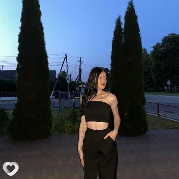 Алёна, 22, Москве — анкета №2813712