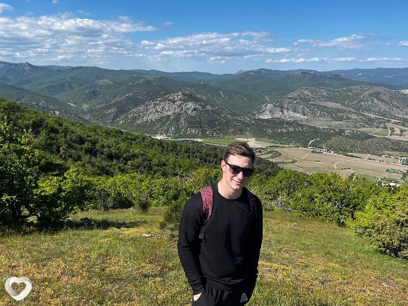 Артур, 21, Мариуполе — анкета №2813939