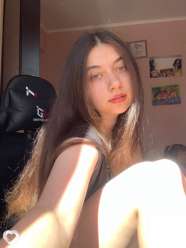 Лиза, 22, Брянске — анкета №2814144