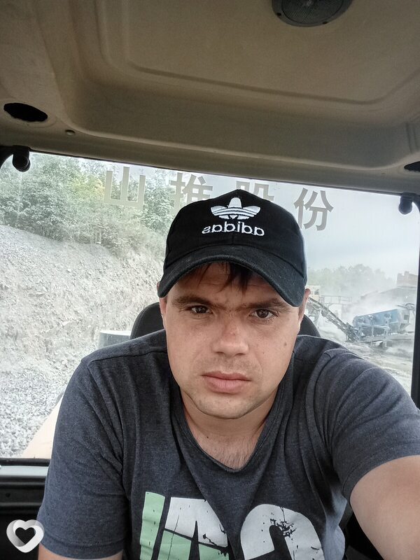 Михаил, 26, Комсомольске-на-Амуре — анкета №2814472