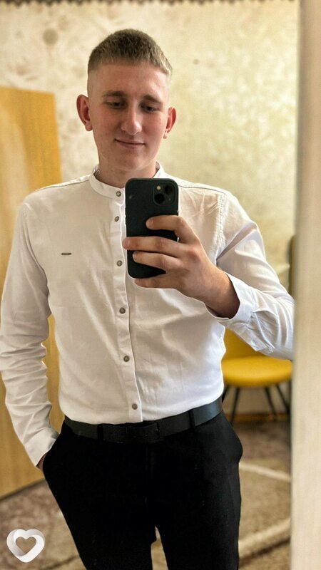 Максим, 22, Балашове — анкета №2814641