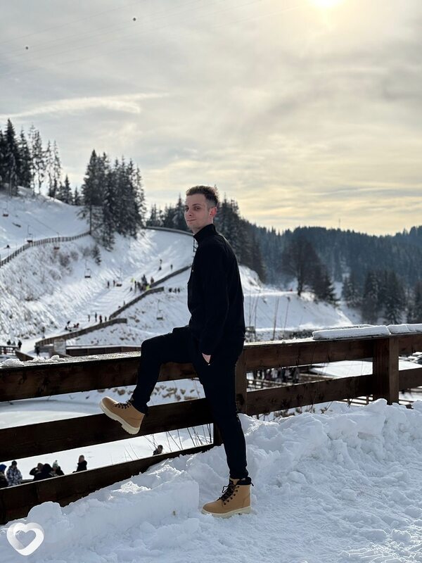 Andrei, 27, București — анкета №2815301