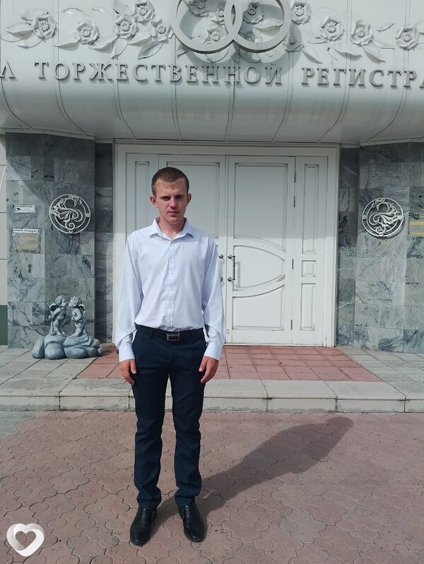 Данил, 23, Барнауле — анкета №2816067