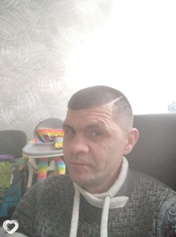 Максим, 42, Шахтерске — анкета №2817251