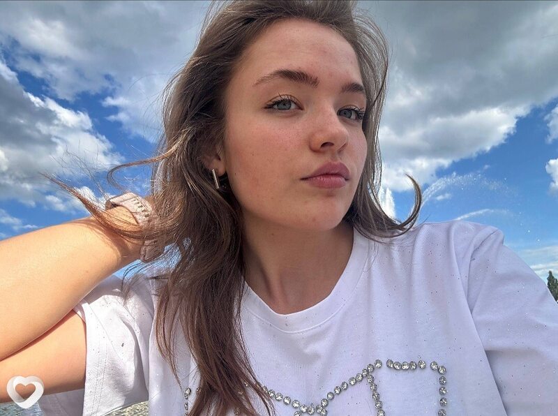 Арина, 20, Москве — анкета №2818209